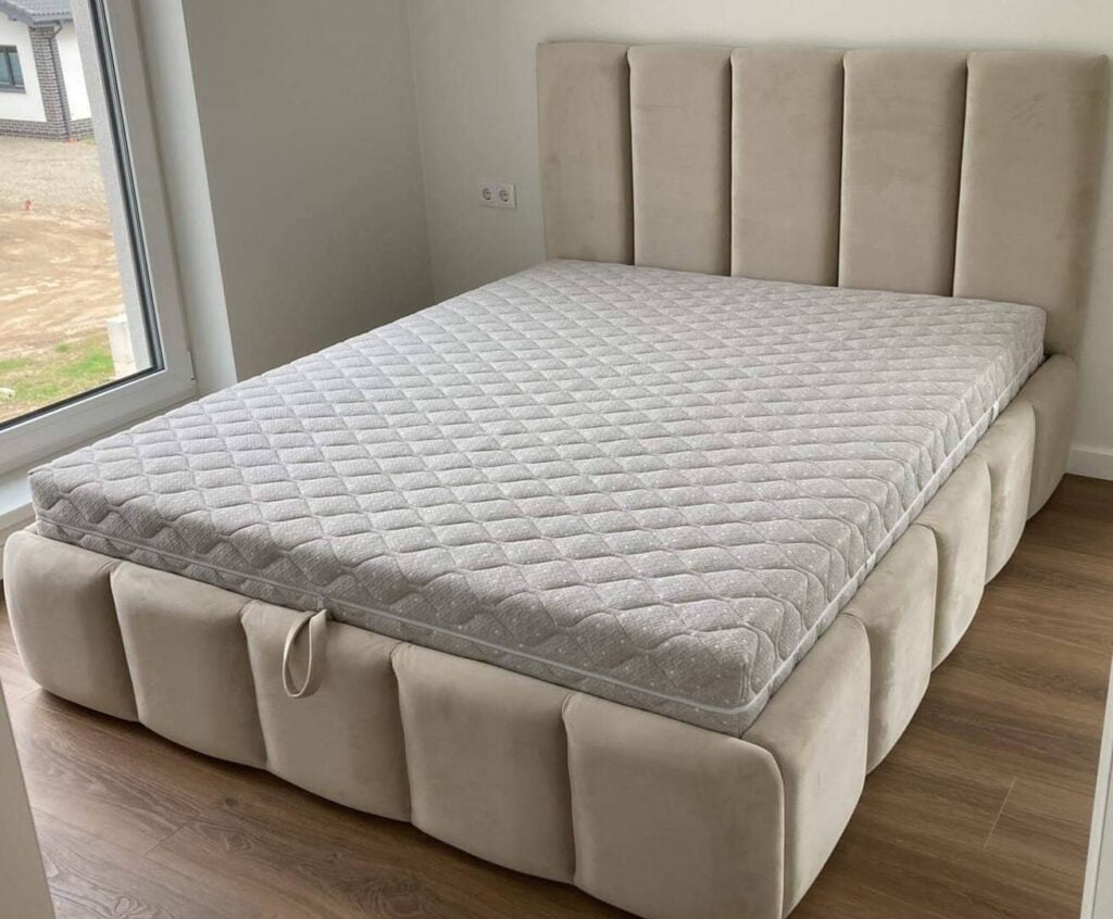 miegamojo lovos internetu